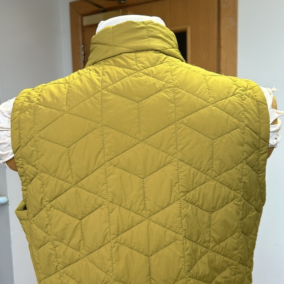 Duluth Trading Co. Women’s Agiloft Quilted Puffer Vest Chartreuse Green/Blue L - Picture 8 of 14